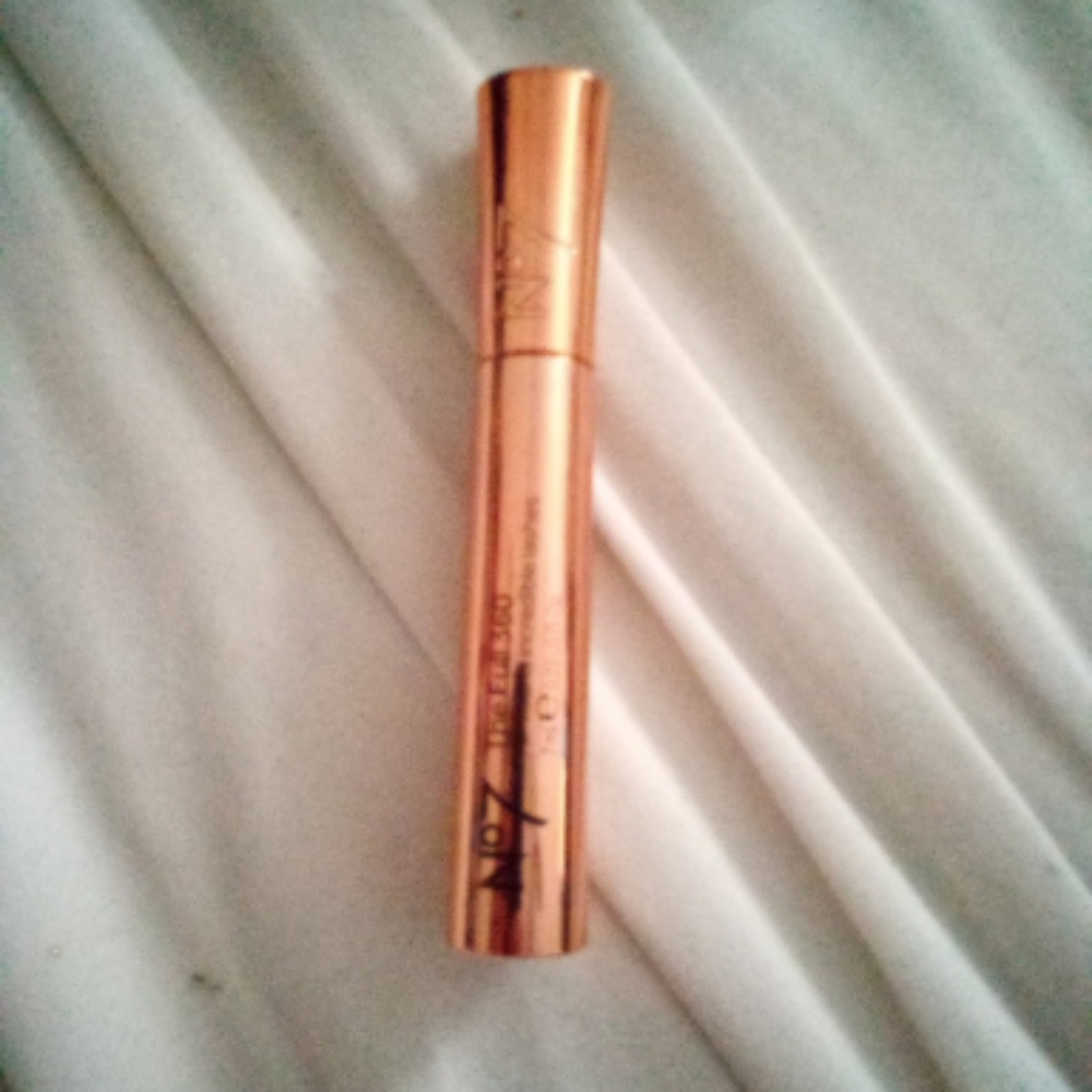 No7 The Full 360 Mascara